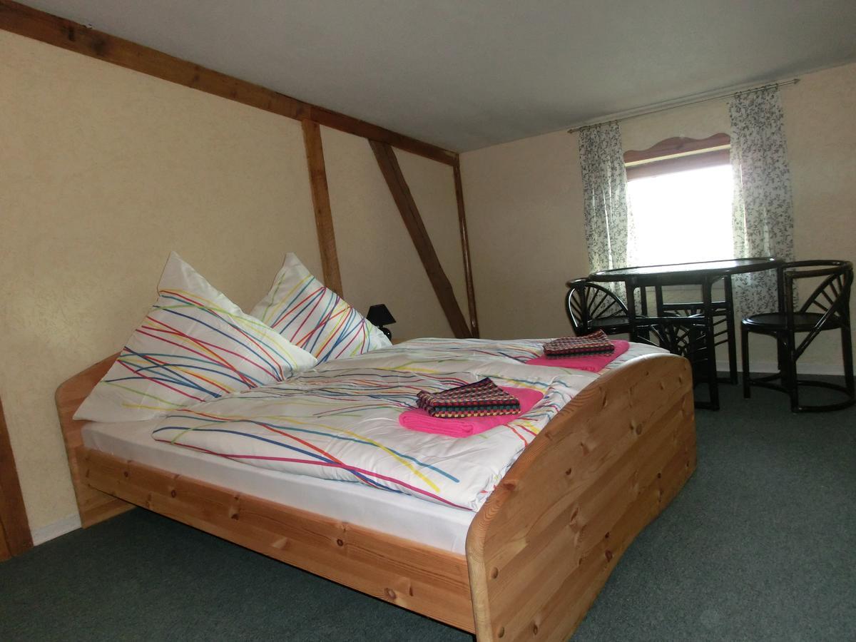 Domane Neu Gaarz Hostel Habitación foto