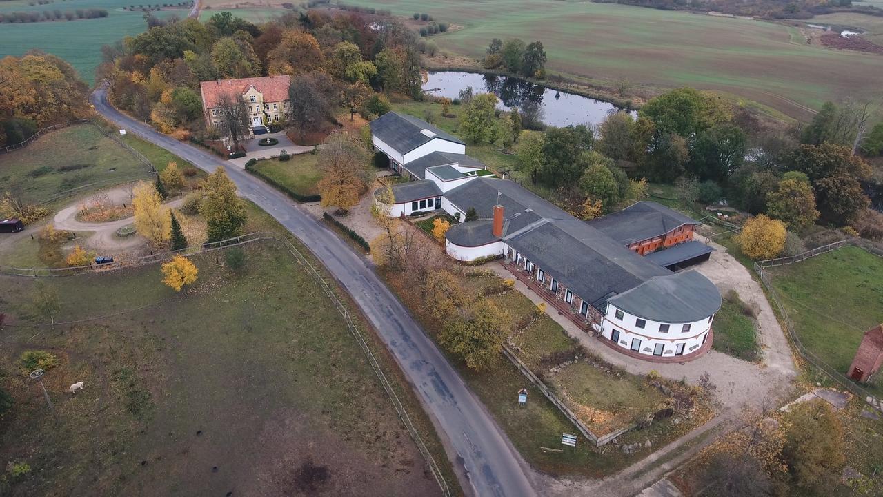 Domane Neu Gaarz Hostel Exterior foto